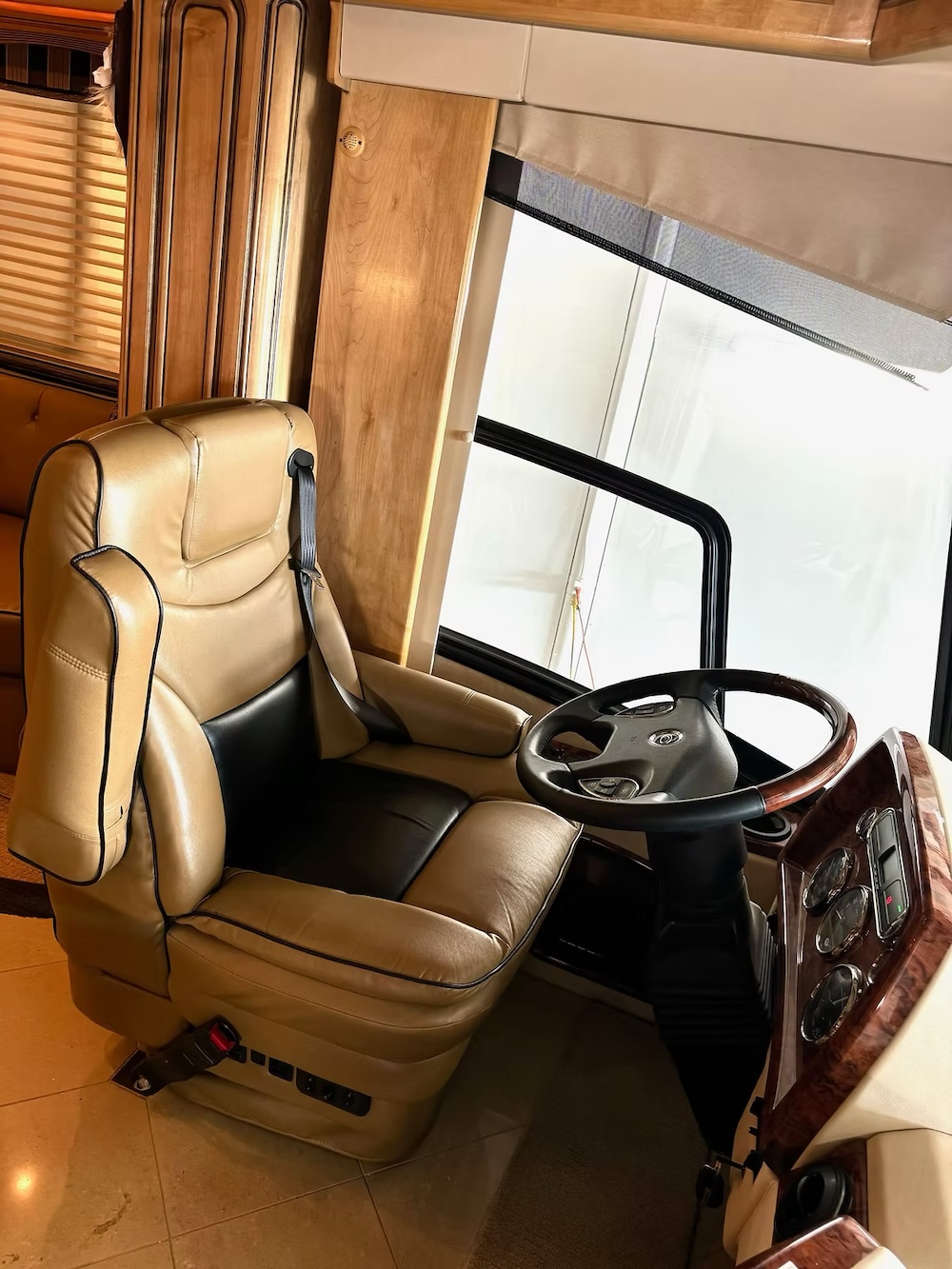 2009 Magna For Sale