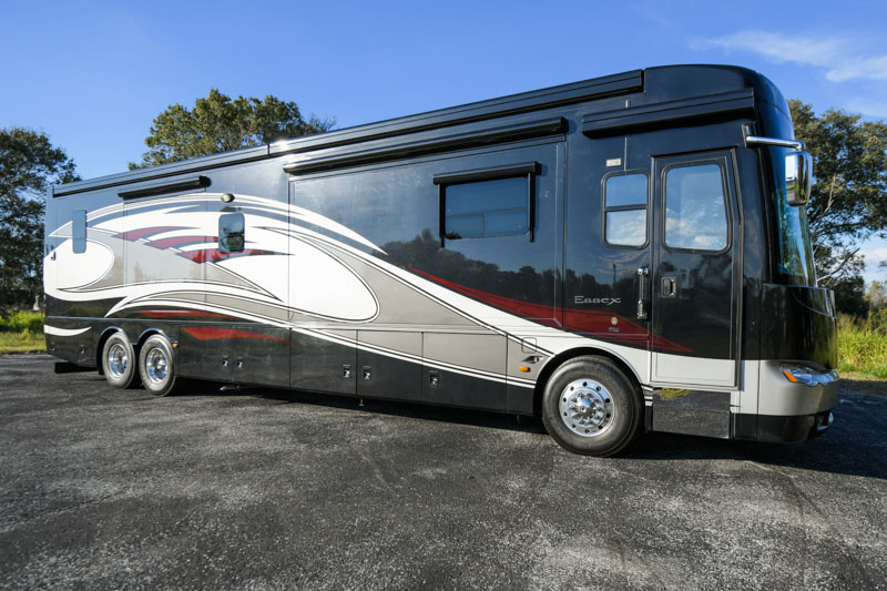 2009 Newmar Essex 4516Triple Full Wall Slide