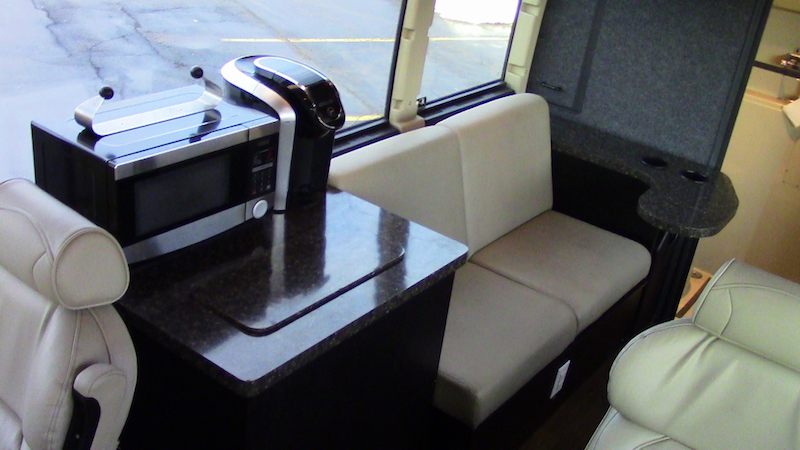 2009 Prevost Seated H3-45 For Sale