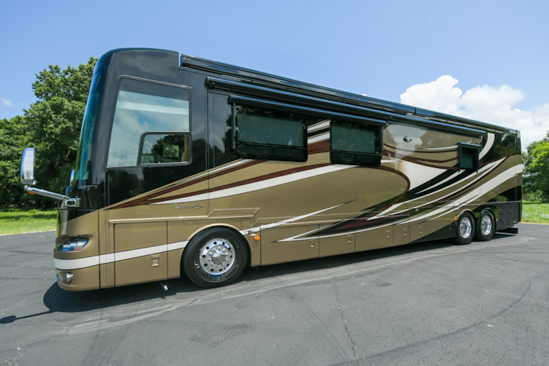 2012 Newmar Essex 4544Triple Full Wall Slide