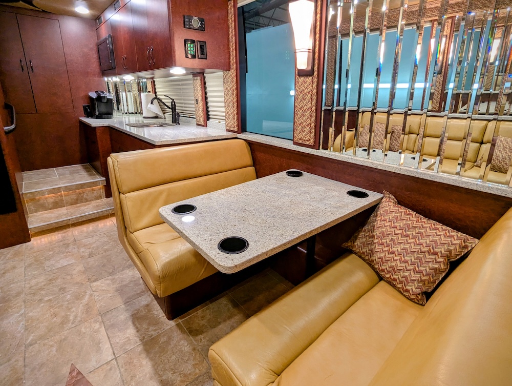 2012 Prevost Nashville Coach For Sale