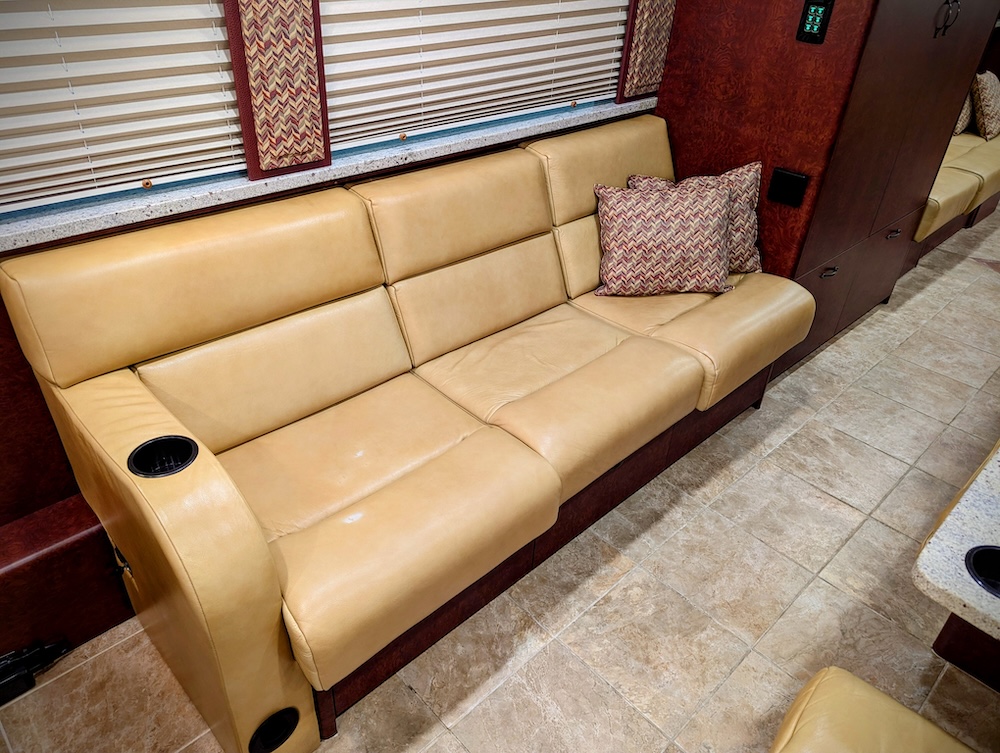2012 Prevost Nashville Coach For Sale