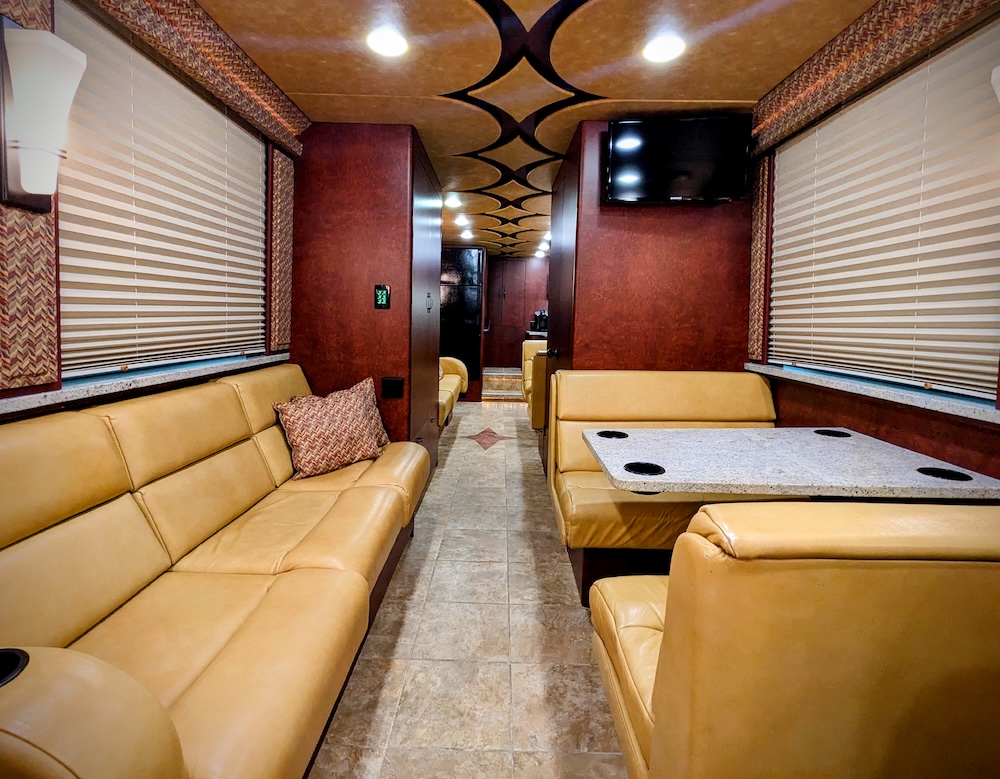 2012 Prevost Nashville Coach For Sale