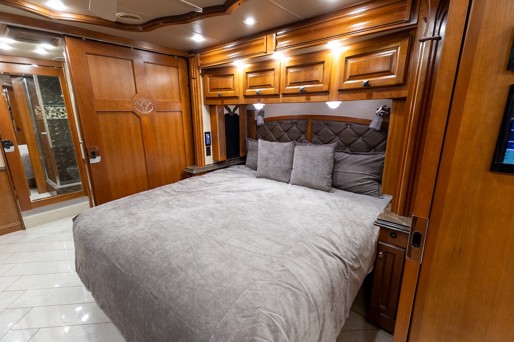 2016 Tiffin For Sale
