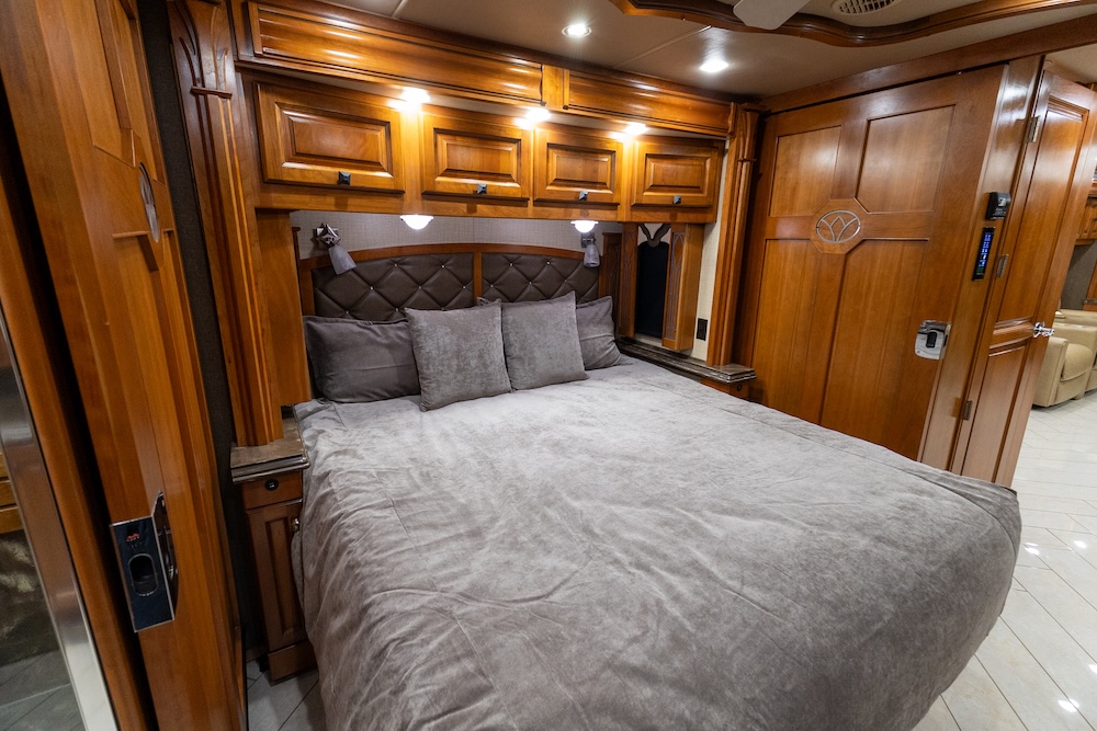 2016 Tiffin For Sale