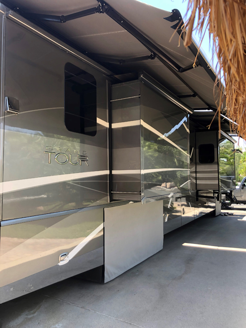 2017 Winnebago  For Sale