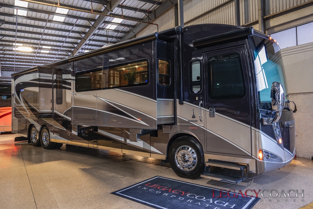 20016 Winnebago Tour For Sale