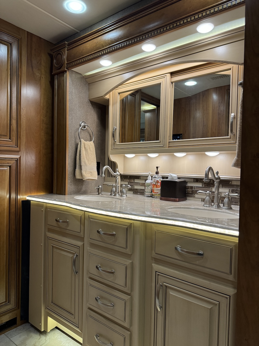 2017 Entegra Anthem For Sale