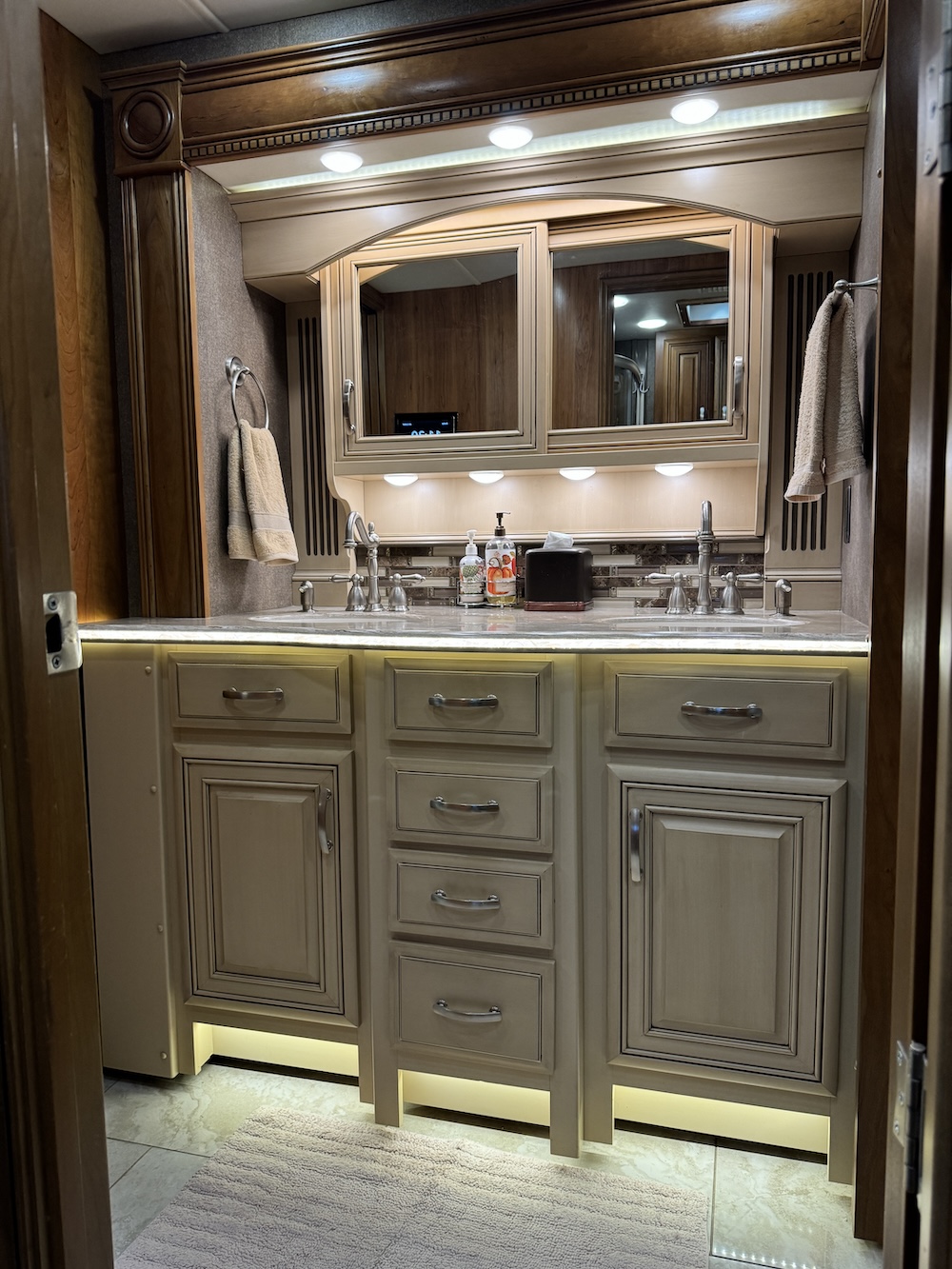 2017 Entegra Anthem For Sale