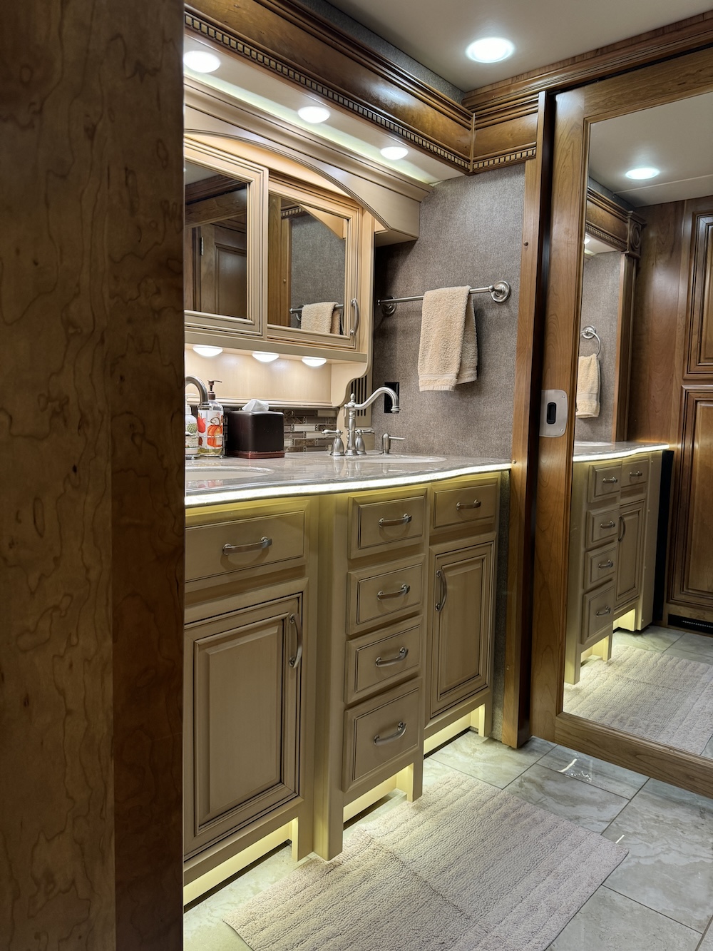 2017 Entegra Anthem For Sale