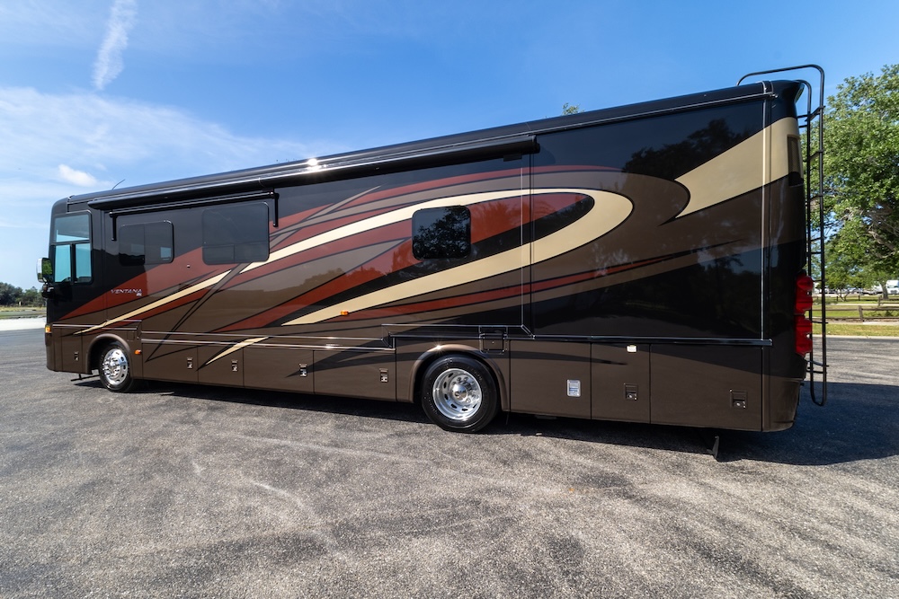 2017 Newmar Ventana  For Sale