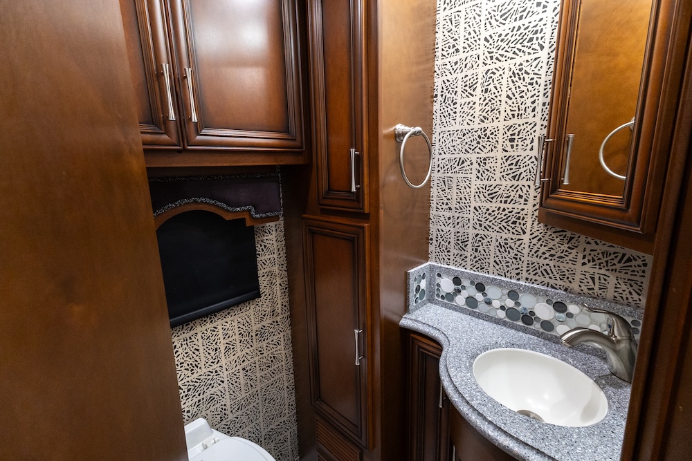 2017 Newmar Ventana  For Sale