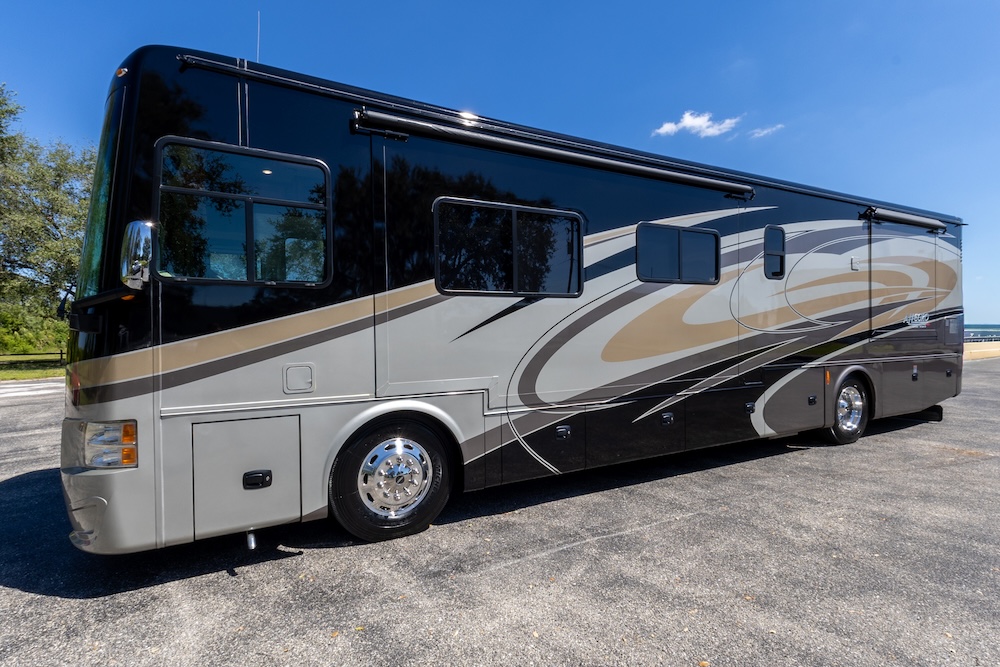2017 Tiffin For Sale