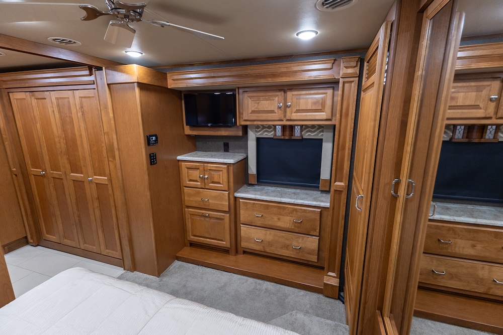 2017 Tiffin For Sale