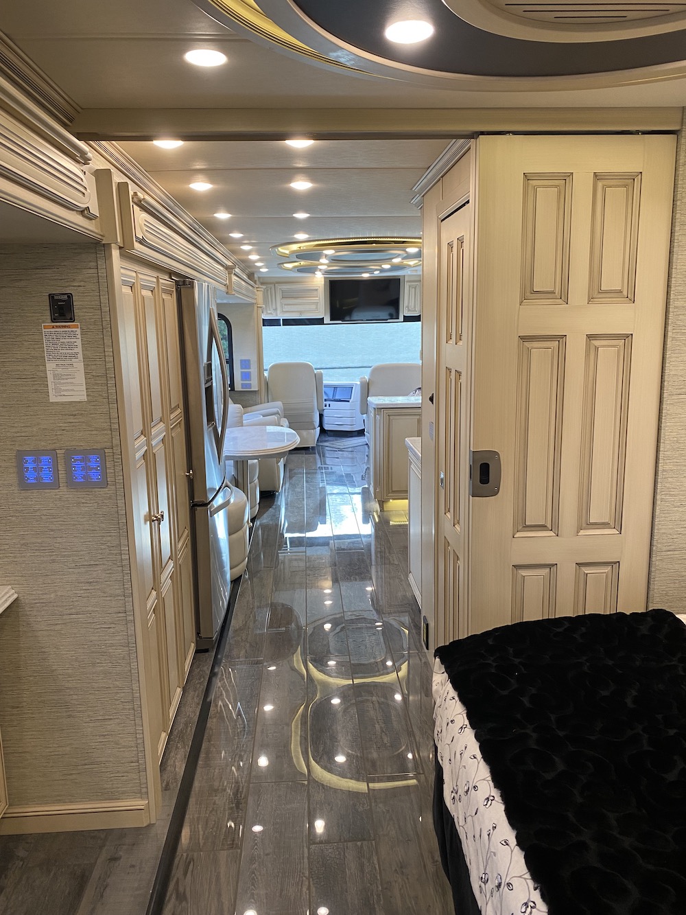 2018 Newmar Essex For Sale