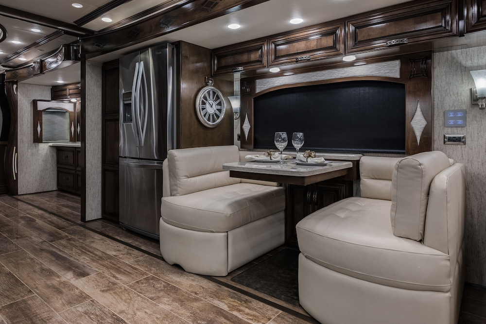 2018 Prevost Newmar London Aire For Sale