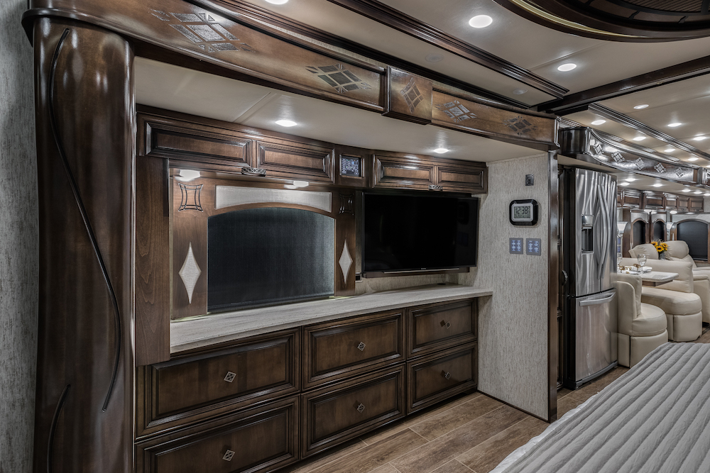 2018 Prevost Newmar London Aire For Sale