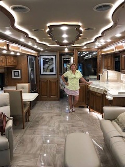 2018 Prevost Tiffin For Sale