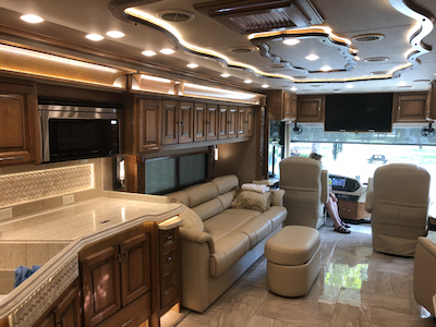 2018 Prevost Tiffin For Sale