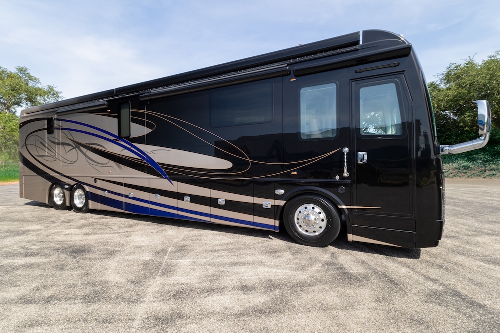 2019 Foretravel  For Sale