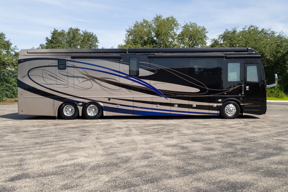 2019 Foretravel  For Sale