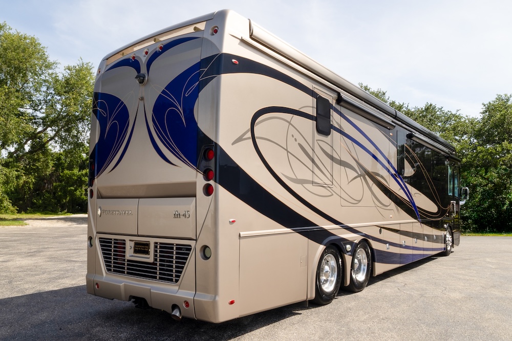 2019 Foretravel  For Sale