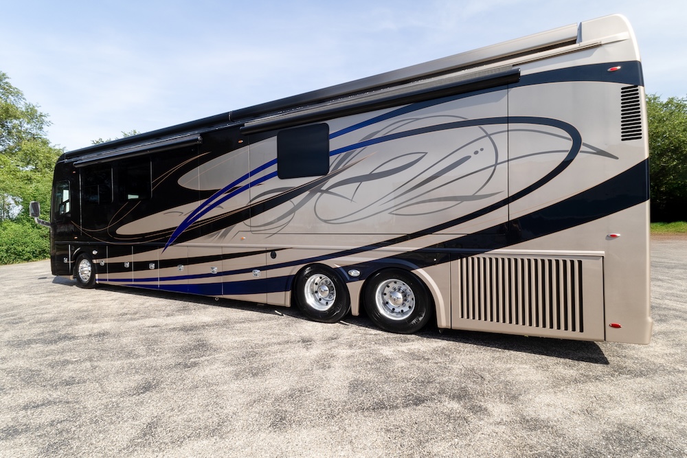 2019 Foretravel  For Sale
