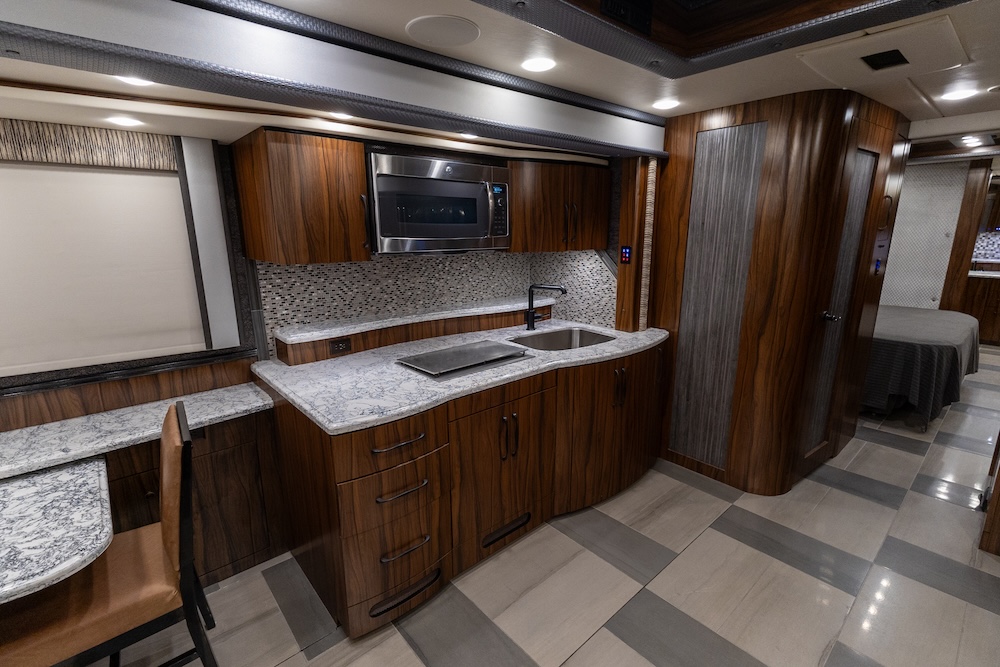 2019 Foretravel  For Sale