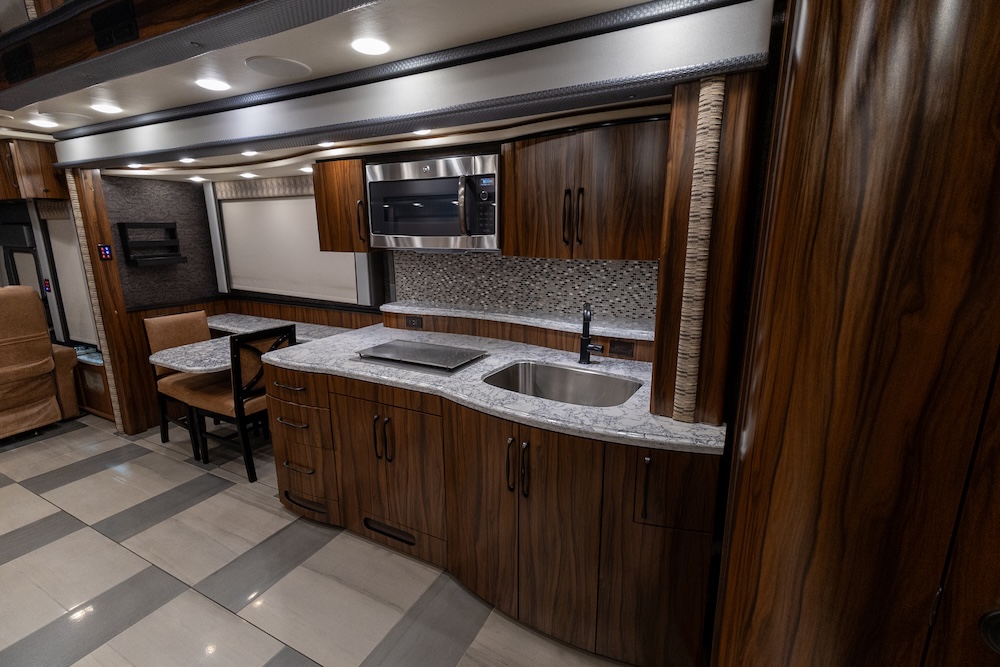 2019 Foretravel  For Sale