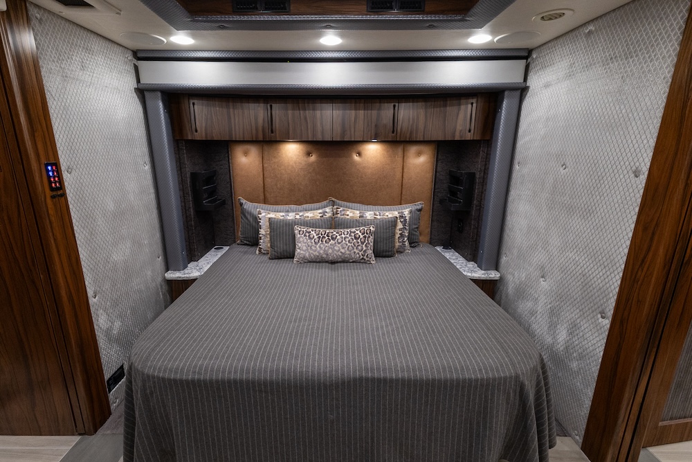 2019 Foretravel  For Sale