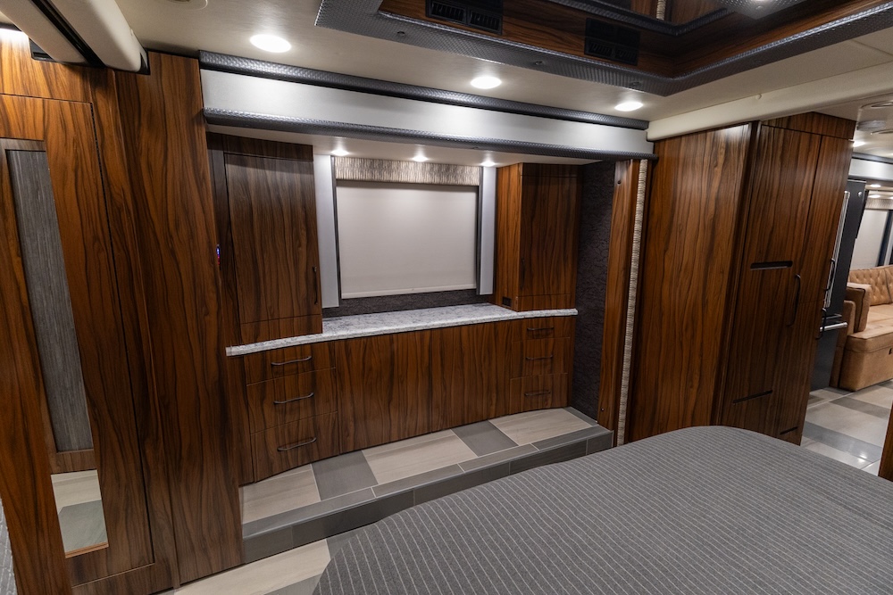 2019 Foretravel  For Sale