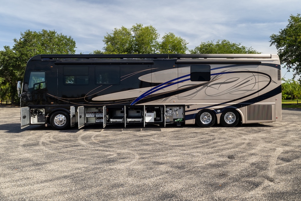 2019 Foretravel  For Sale