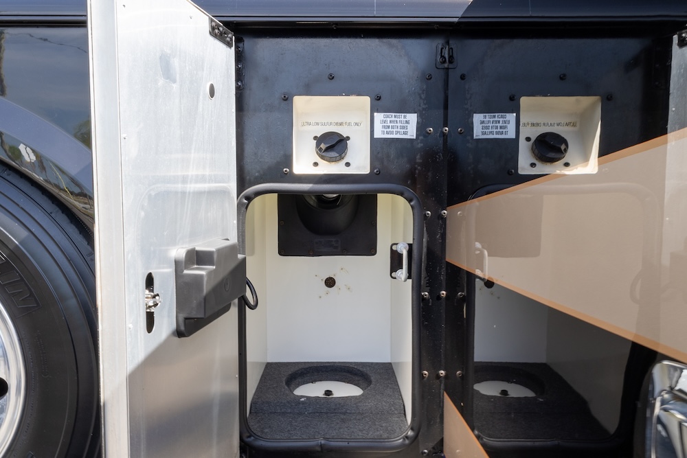 2019 Foretravel  For Sale