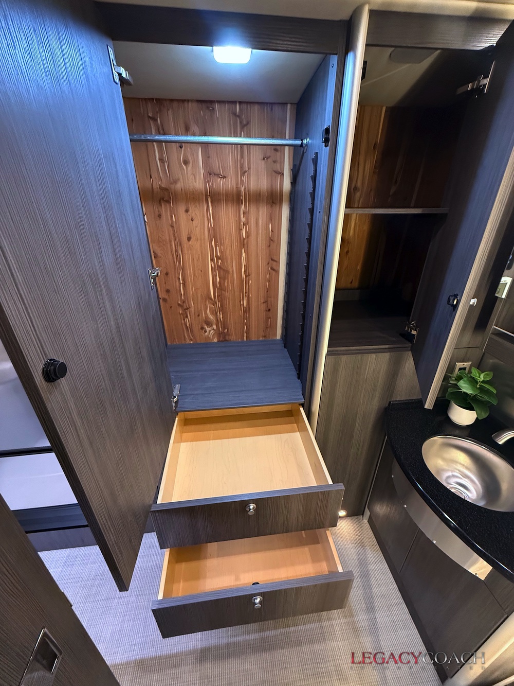 2020 Airstream Atlas For Sale