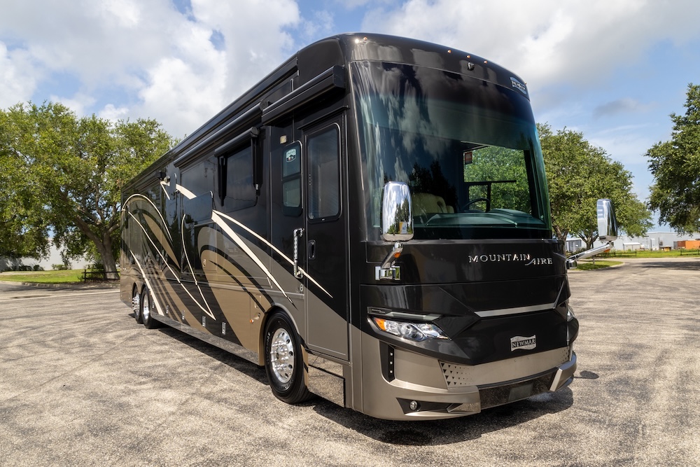 2020 Mountain Aire For Sale