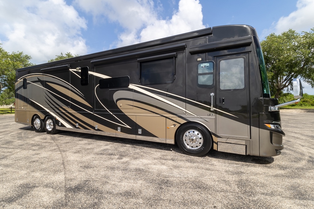 2020 Mountain Aire For Sale