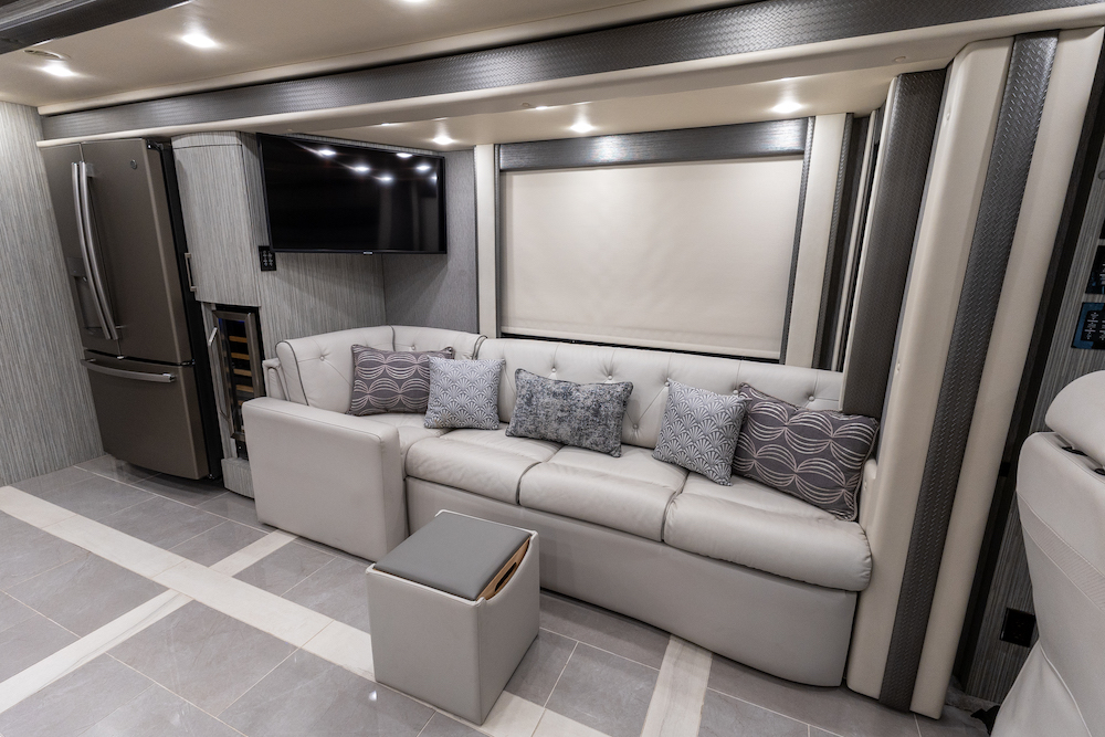 2021 Foretravel For Sale