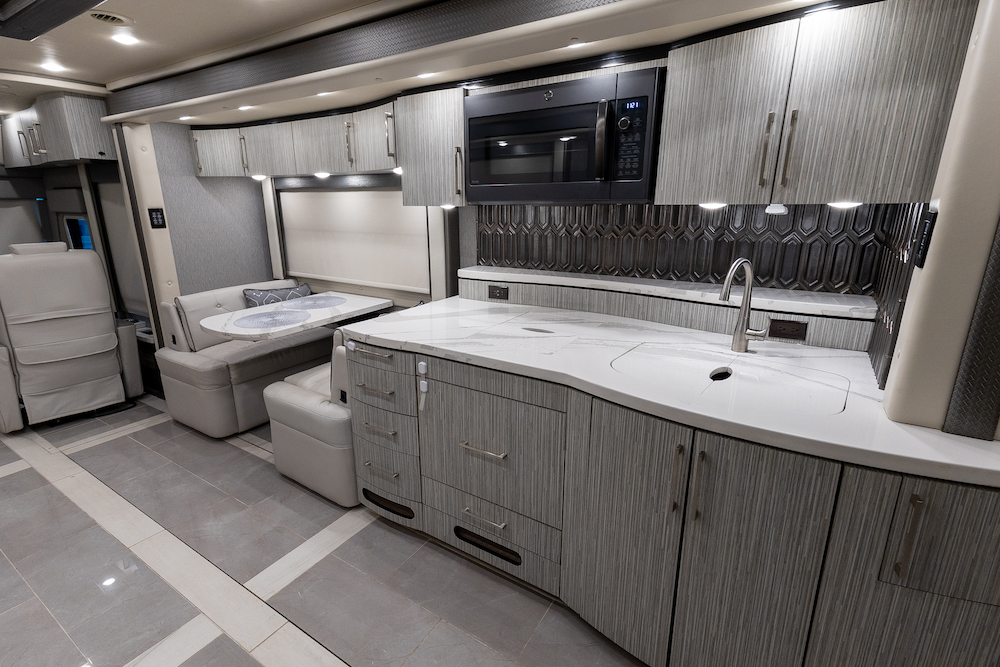 2021 Foretravel For Sale