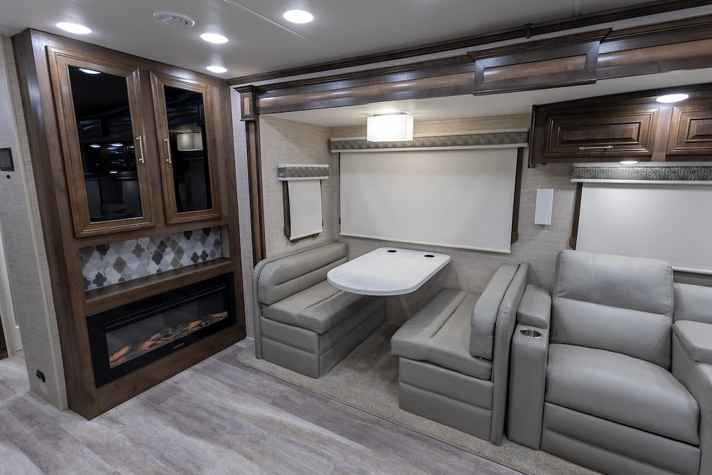 2022 Entegra Accolade For Sale