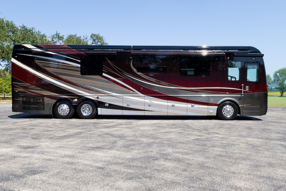2022 Foretravel For Sale