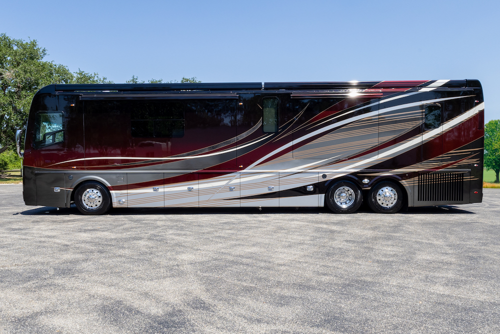 2022 Foretravel For Sale