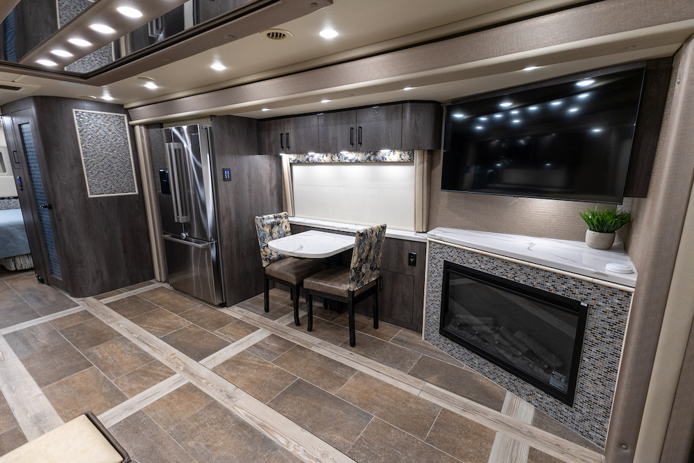 2022 Foretravel For Sale