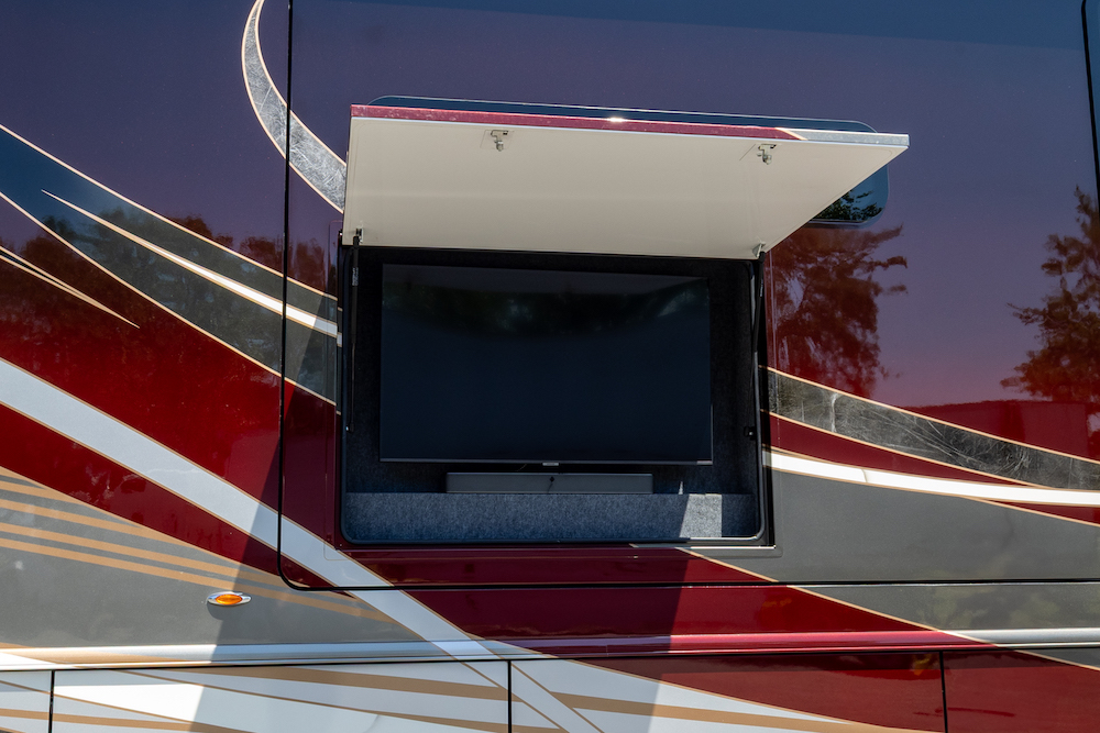 2022 Foretravel For Sale