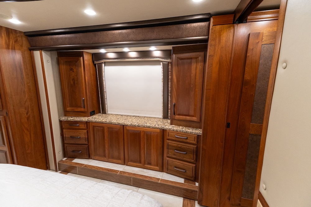 2022 Foretravel For Sale