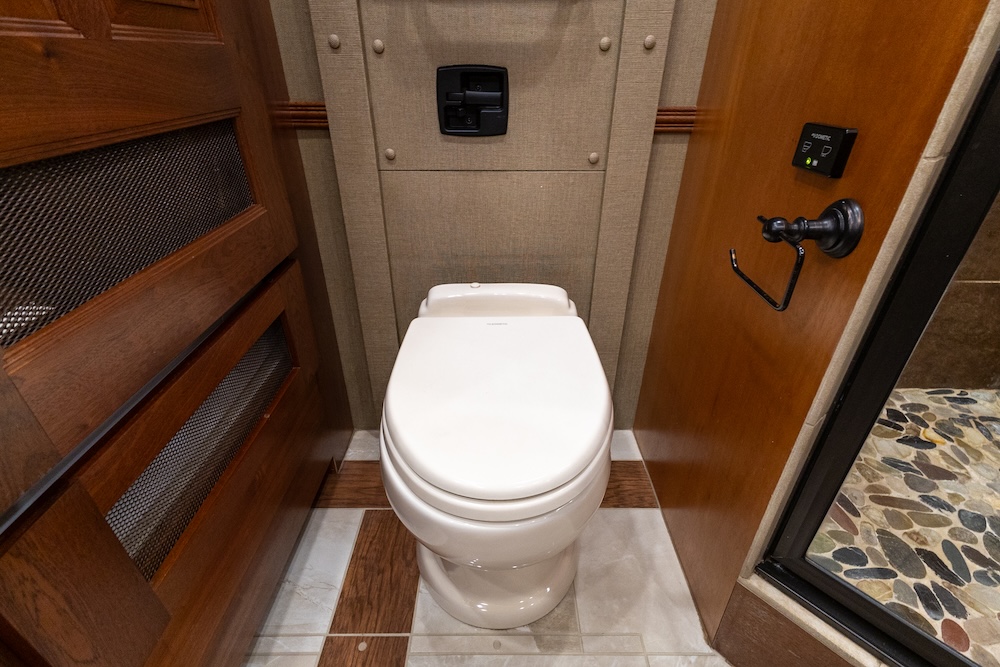 2022 Foretravel For Sale