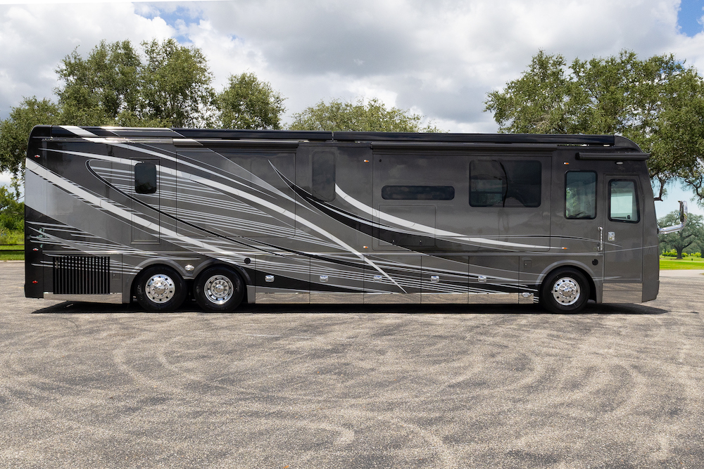 2022 Foretravel For Sale
