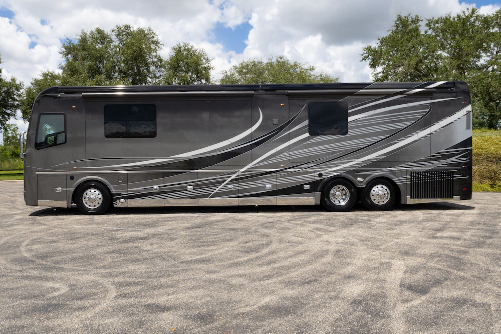 2022 Foretravel For Sale