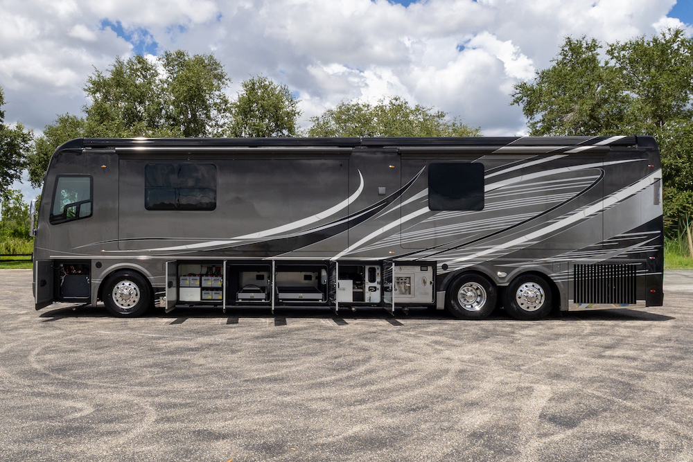 2022 Foretravel For Sale