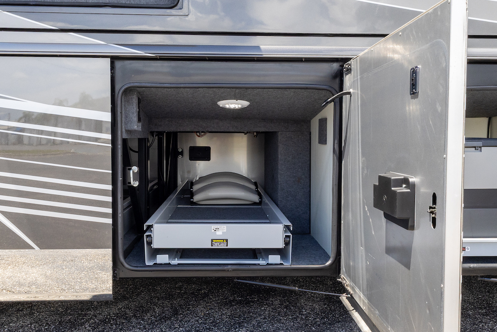 2022 Foretravel For Sale