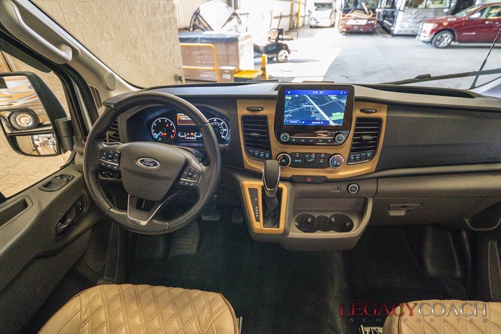 2022 PLuxury VanFor Sale